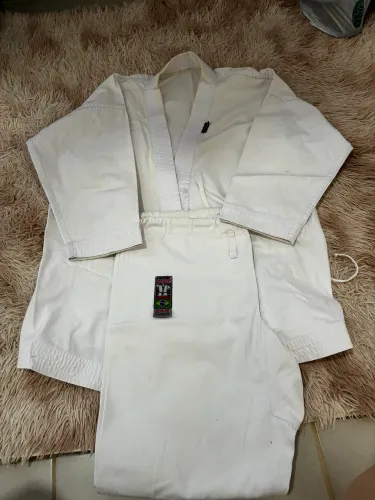 Kimono Karatê em Lona