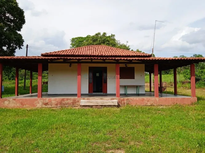 Sítio Rancho em N.S.do Livramento-MT
