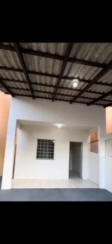 Aluga-se apartamento