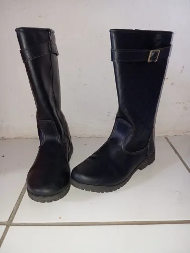 Bota Infantil cano médio estilo country 