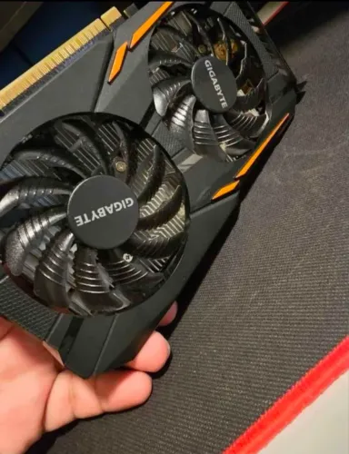 Placa de vídeo Gigabyte GTX 1050 Ti