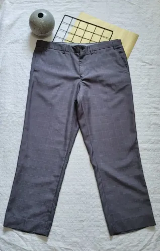 calça social cinza Tamanho 50