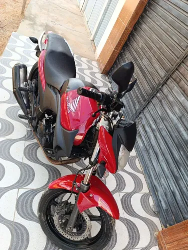 Vende-se cb 300r