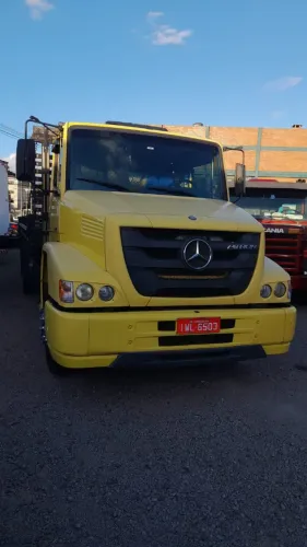 M.Benz Atron 2324, impecavel
