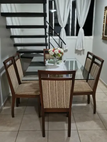 VENDO MESA DE 6 LUGARES 