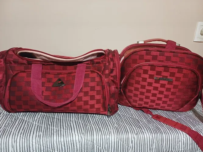 Bolsa e necessaire novíssima