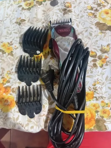 Máquina de cortar cabelo wahl