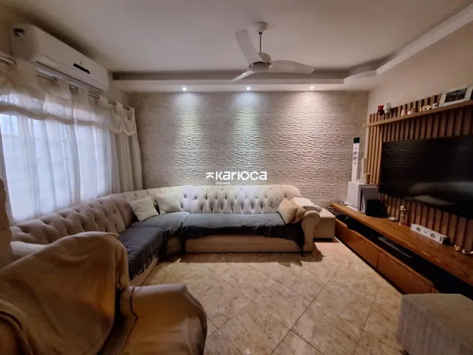 TIJUCA Carvalho Alvimn Ótima casa duplex de vila tipo condomínio à venda com 132m² 3 quart
