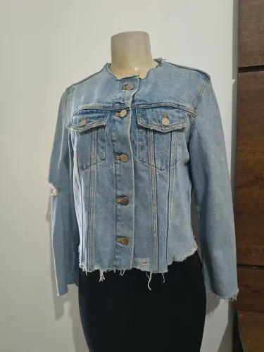 Jaqueta feminina jeans customizada