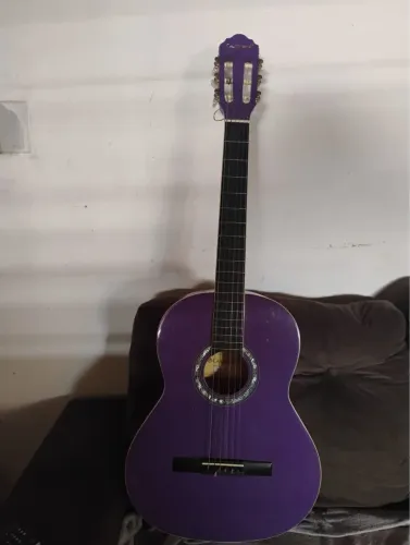 Violão lilás gianine