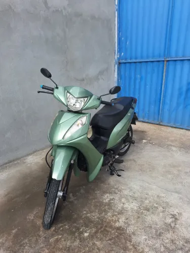 Moto bem conservada 