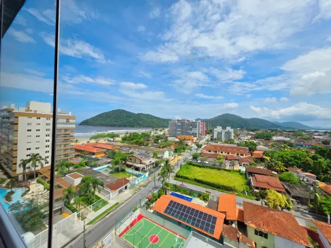 Apartamento à Venda a Passos da Praia | Vista Mar | 90m² | 2 dormitórios 1 Suíte | Varanda