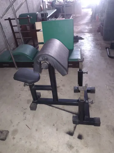 Equipamentos de musculação 