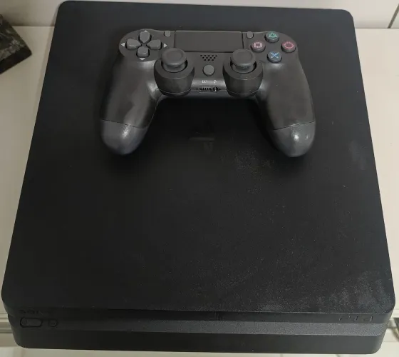 PS4 Slim 1TB ORIGINAL + 1 Controle + Todos os Cabos - Vasco Da Gama