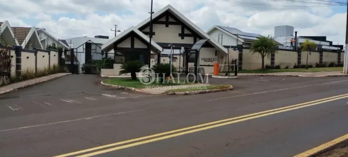 Terreno à venda em Maringá, Parque Industrial, com 364 m², Condomínio Residencial Vinhedo