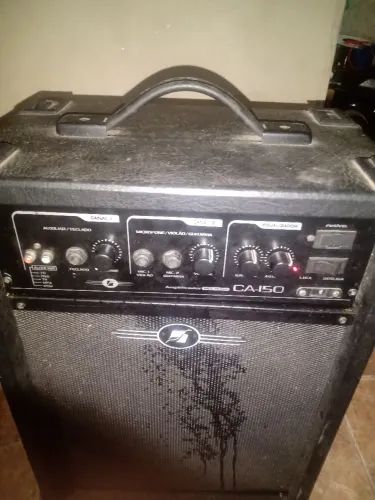 Vendo caixa bluetooth com entrada para guitarra teclado microfone