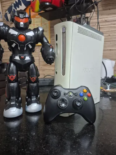 Xbox 360 Fat- Completo!