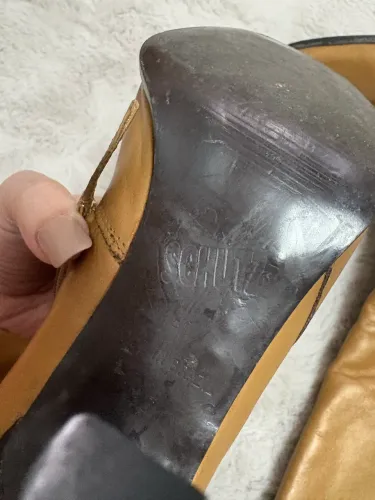 Bota salto caramelo Schütz