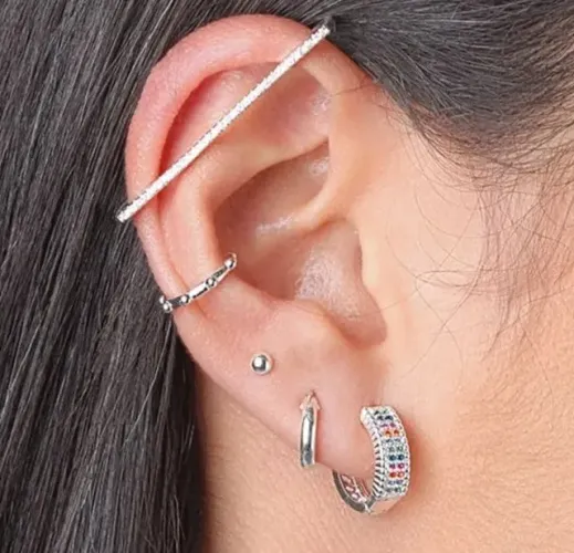 Furo de Orelha Humanizado, Piercing