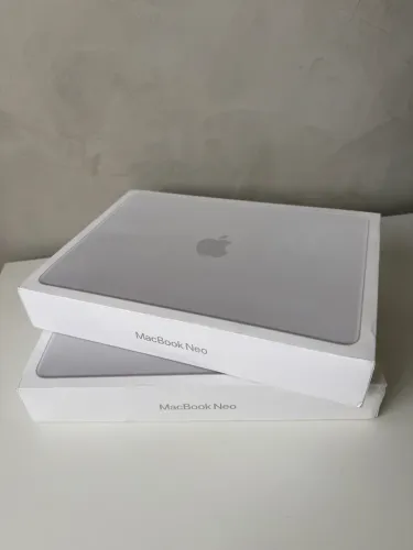 MacBook Neo 256GB Lacrado original 1 ano garantia Apple / Silver / 13-inch