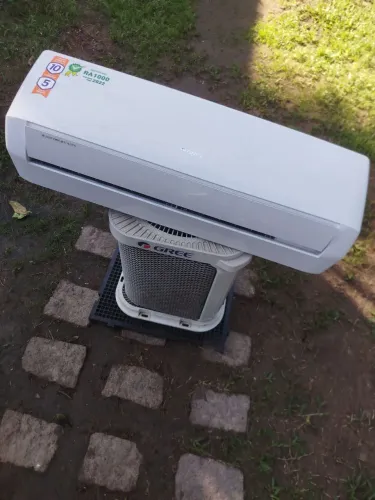 Ar condicionado 9mil BTUs semi novo