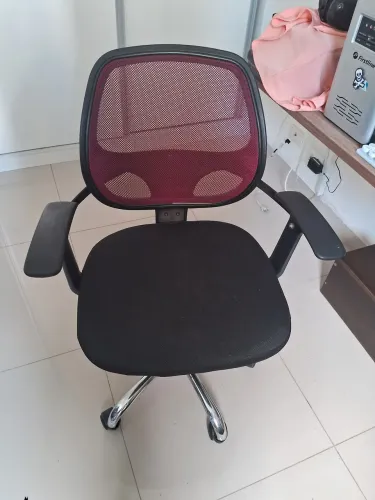 Cadeira escritório giratória