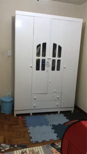 Guarda roupa e cômoda infantil