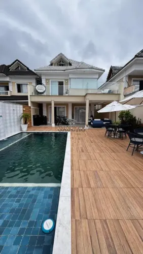 CONDOMINIO CASA BLANCA- CASA TRIPLEX - RECREIO DOS BANDEIRANTES