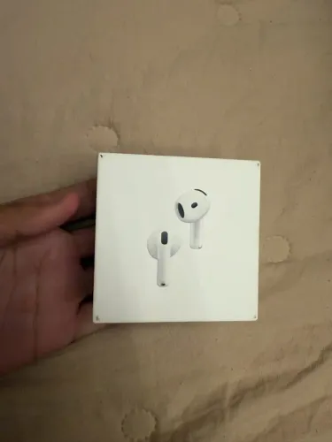 AirPods 4