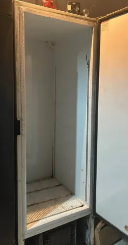 Freezer vertical de gelo