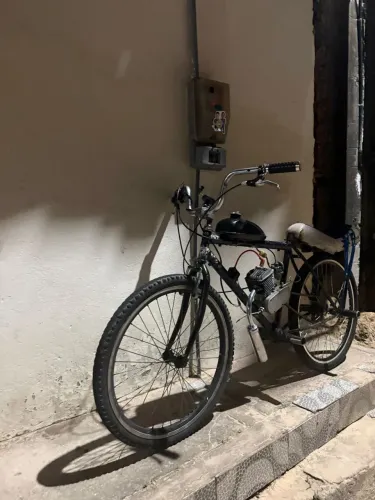 Bicicleta motorizada motor zero. Só no ponto de andar