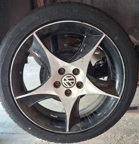 Roda aro 17, 5 furos
