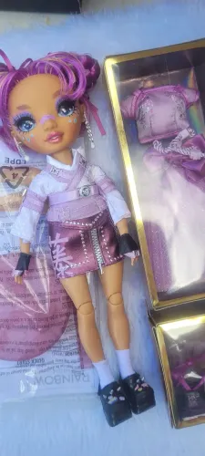 Boneca Raibow High Lila Yamamoto