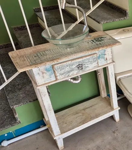 Pia para lavabo, com gabinete e torneira