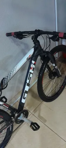 Bicicleta GTSM1