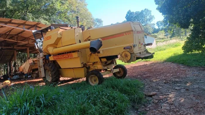 Colhedeira 8040