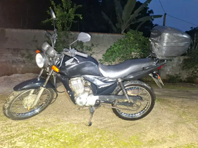 CG FAN 125 PRETA