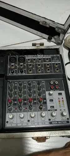 Mesa de som