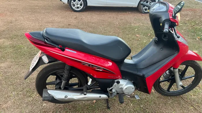 Biz 125. Xre 300