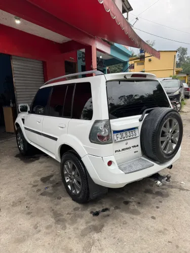 Mitsubishi Pajero TR4 2.0 Flex 16V 4X2 Mec. 2013