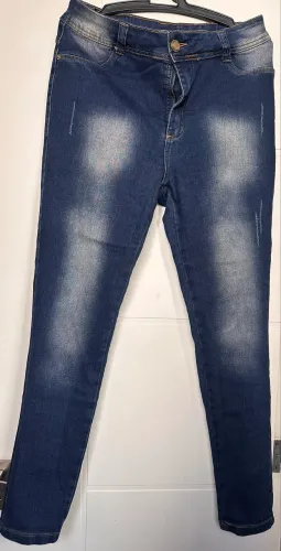 Calça jeans 44/46