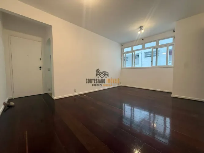 Apartamento com 2 Dormitórios + Dependência de Empregada Completa à venda, 80 m² por R$ 65