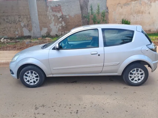 Ford KA 1.0 8v/1.0 8V ST Flex 3P 2013