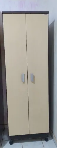 Armário multiuso 2 portas 