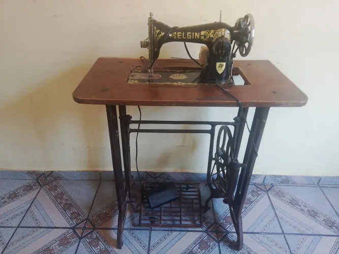 Máquina de costura