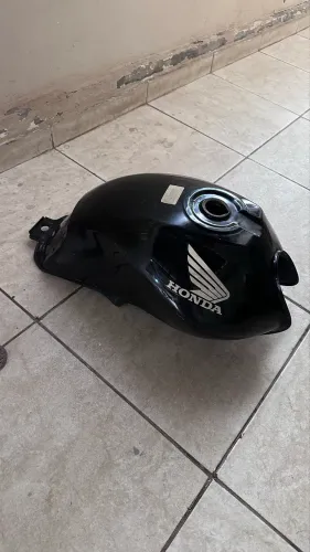 Vende-se tanque de moto 