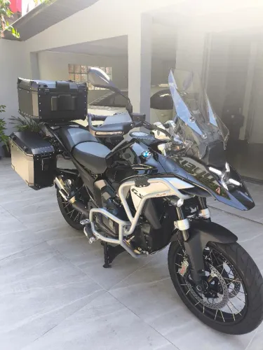 BMW R1300 GS único dono 