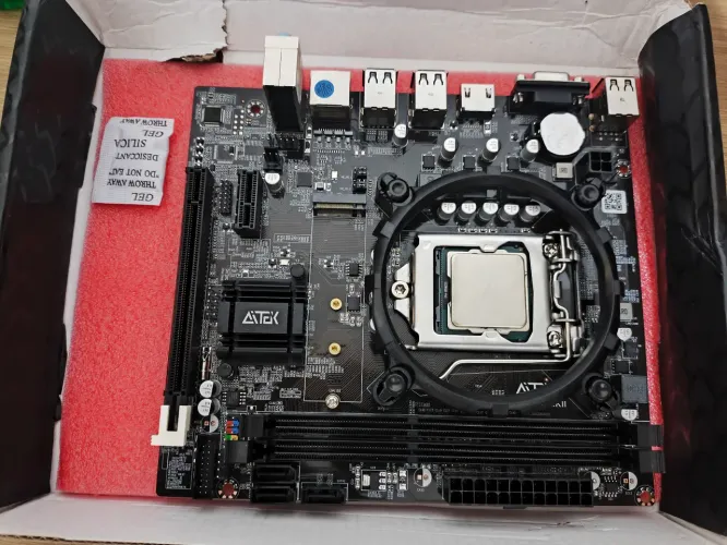 Placa mãe LGA 1155 H61 e um i5 3570