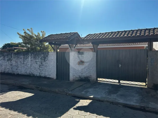 Casa com 2 quartos à venda em Chapadinha - SP