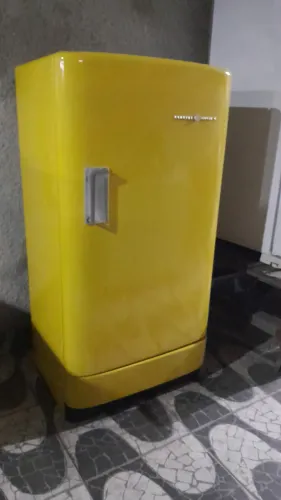 Geladeira GE relíquia gelando muito